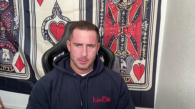 brettmycles28 online show from 12/03/25, 06:06