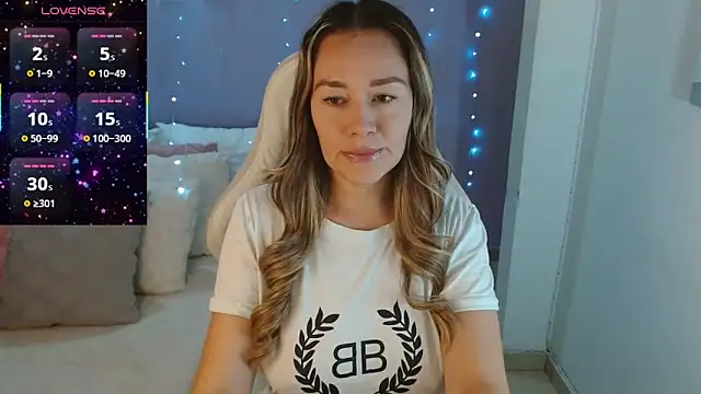 Snapshot of Natysweet23 chatting on 11/21/25, 01:04 Natysweet23 online show from 11/21/25, 01:04