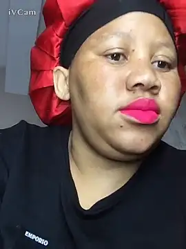 Snapshot of Yellowriider chatting on 10/09/25, 02:04 Yellowriider online show from 10/09/25, 02:04