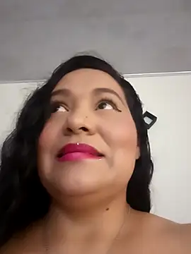 Laurasofia01 online show from 10/09/25, 04:54