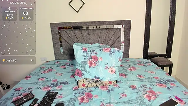 Laurasofia01 online show from 10/09/25, 05:00