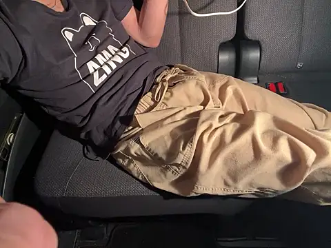 Snapshot of CAMEL1913 chatting on 09/19/25, 04:40 CAMEL1913 online show from 09/19/25, 04:40