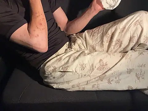 Snapshot of CAMEL1913 chatting on 09/20/25, 05:47 CAMEL1913 online show from 09/20/25, 05:47