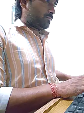 Snapshot of autophile-indian chatting on 11/06/25, 06:36 autophile-indian online show from 11/06/25, 06:36