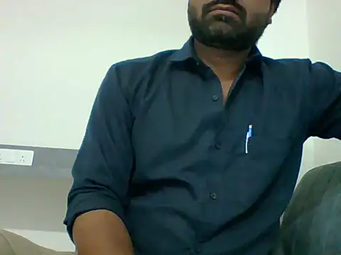 Snapshot of autophile-indian chatting on 11/12/25, 08:48 autophile-indian online show from 11/12/25, 08:48