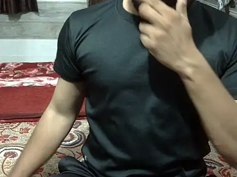 Snapshot of autophile-indian chatting on 11/14/25, 04:38 autophile-indian online show from 11/14/25, 04:38