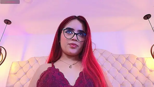 Snapshot of KhloeJohnson chatting on 10/20/25, 03:18 KhloeJohnson online show from 10/20/25, 03:18