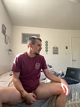 Snapshot of alwayshorny90 chatting on 10/06/25, 02:47 alwayshorny90 online show from 10/06/25, 02:47