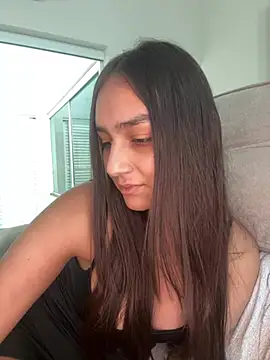 Snapshot of hannahhotwife chatting on 07/28/26, 07:39 hannahhotwife online show from 07/28/26, 07:39