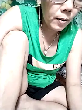 Snapshot of Minety473 chatting on 09/19/25, 12:39 Minety473 online show from 09/19/25, 12:39