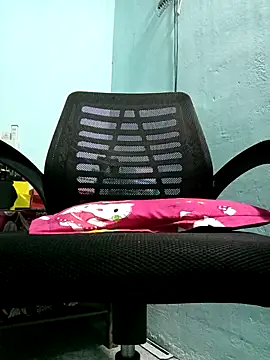 Snapshot of Minety473 chatting on 10/12/25, 01:26 Minety473 online show from 10/12/25, 01:26