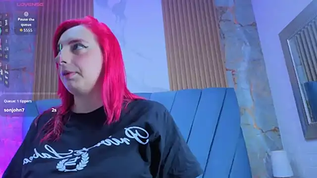 Snapshot of angel__red_ chatting on 12/03/25, 03:14 angel red online show from 12/03/25, 03:14