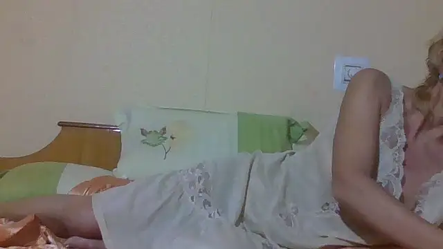 TianaQLove online show from 09/16/25, 06:53