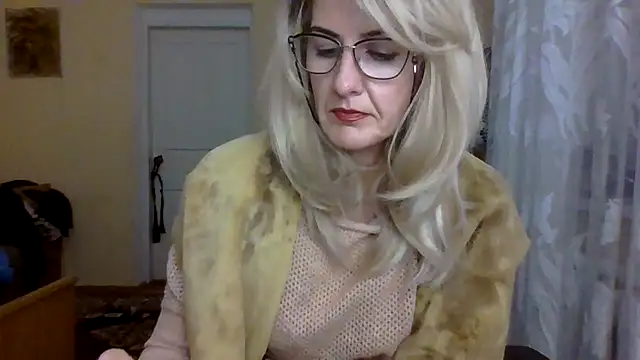 TianaQLove online show from 10/24/25, 03:52