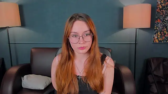 LanaAirlie online show from 10/21/25, 03:29