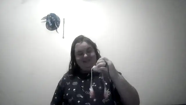 Snapshot of LittleBunny3 chatting on 12/02/25, 11:34 LittleBunny3 online show from 12/02/25, 11:34