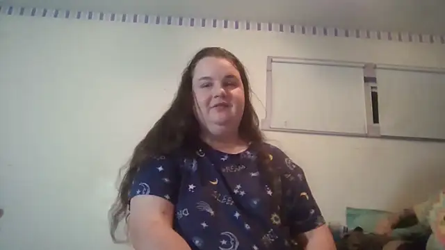 Snapshot of LittleBunny3 chatting on 12/20/25, 11:56 LittleBunny3 online show from 12/20/25, 11:56