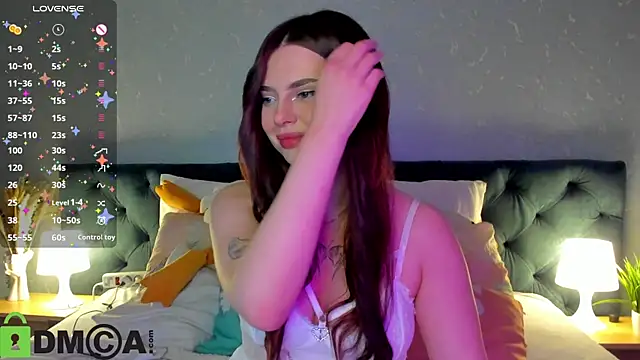 Snapshot of _xna_ chatting on 09/12/25, 01:06 xna online show from 09/12/25, 01:06