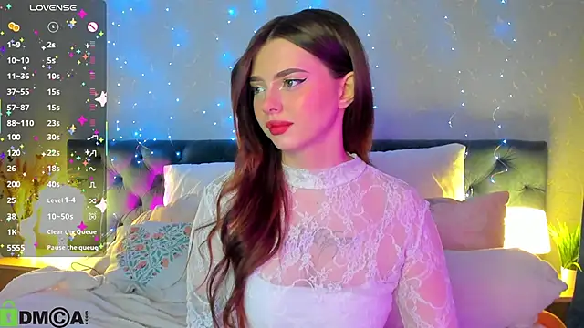 Snapshot of _xna_ chatting on 10/14/25, 12:33 xna online show from 10/14/25, 12:33