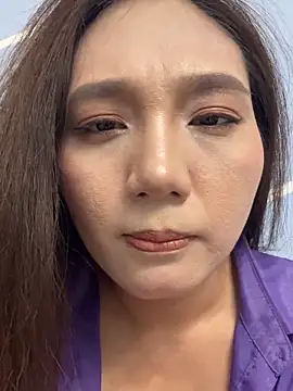 Snapshot of Dujuan-d chatting on 09/28/25, 01:27 Dujuan-d online show from 09/28/25, 01:27