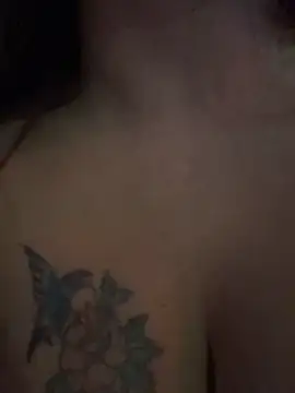 Snapshot of Dujuan-d chatting on 10/10/25, 02:05 Dujuan-d online show from 10/10/25, 02:05