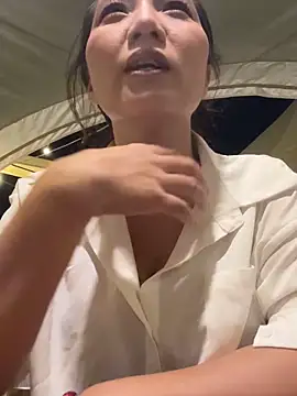 Snapshot of Dujuan-d chatting on 10/14/25, 02:29 Dujuan-d online show from 10/14/25, 02:29