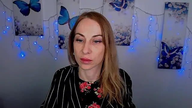 Snapshot of Create_your_own_sun chatting on 09/12/25, 01:33 Create your own sun online show from 09/12/25, 01:33