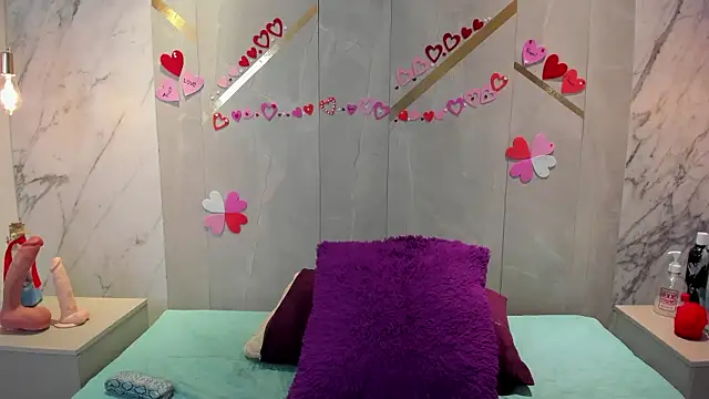 IsisNoir online show from 03/18/26, 12:41