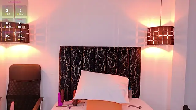 Snapshot of evvaa_moon69 chatting on 03/13/26, 12:34 evvaa moon69 online show from 03/13/26, 12:34