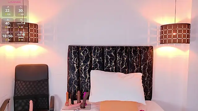 Snapshot of evvaa_moon69 chatting on 03/14/26, 12:43 evvaa moon69 online show from 03/14/26, 12:43