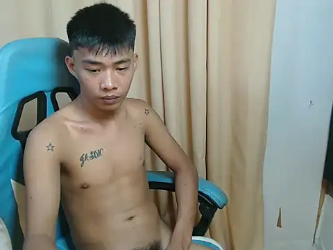 Snapshot of urasianjason chatting on 11/26/25, 11:00 urasianjason online show from 11/26/25, 11:00