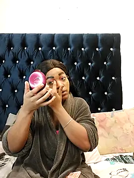 Snapshot of SultryCocoBabe chatting on 09/28/25, 02:33 SultryCocoBabe online show from 09/28/25, 02:33