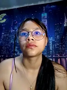 SofieLove 01 online show from 03/02/26, 04:58