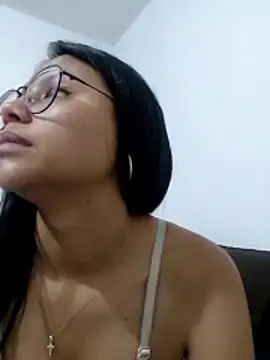 SofieLove 01 online show from 03/18/26, 09:12