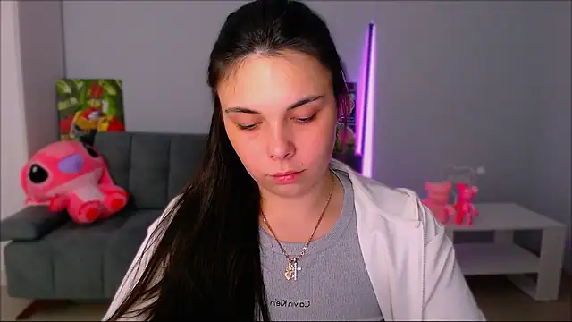 Snapshot of queenofthesense_ chatting on 10/28/25, 04:53 queenofthesense online show from 10/28/25, 04:53