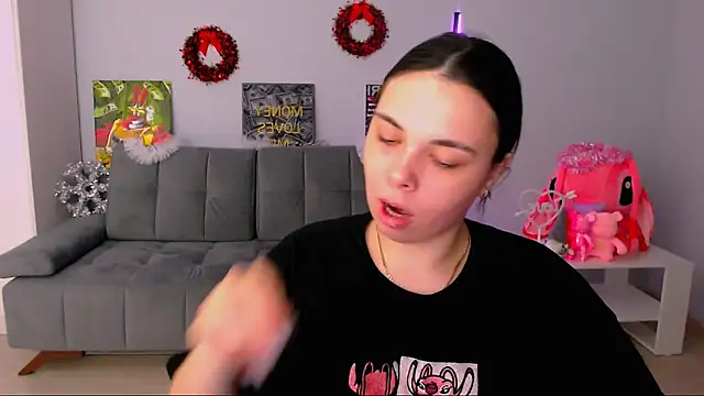 Snapshot of queenofthesense_ chatting on 12/01/25, 02:00 queenofthesense online show from 12/01/25, 02:00