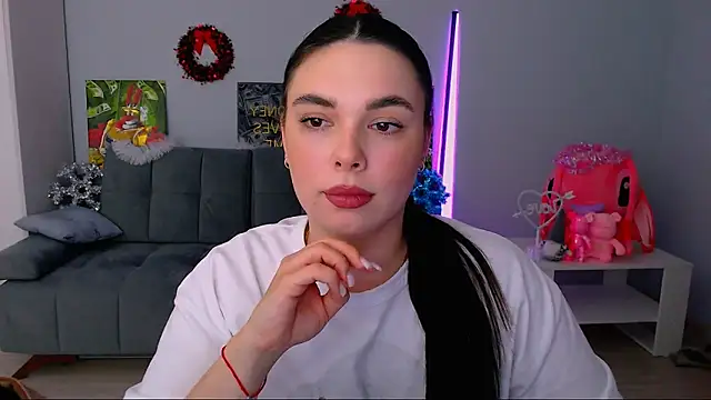 Snapshot of queenofthesense_ chatting on 12/20/25, 09:49 queenofthesense online show from 12/20/25, 09:49