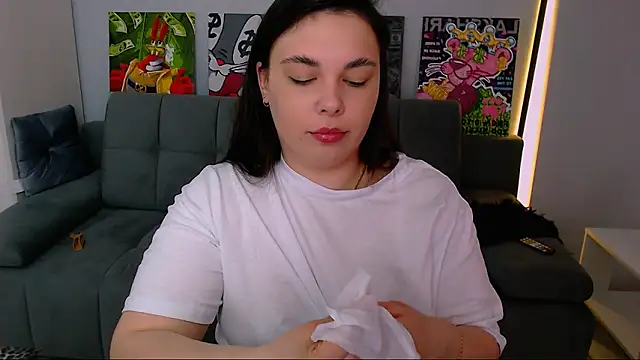 queenofthesense  online show from 03/18/26, 11:46