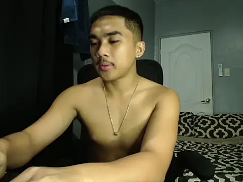 Snapshot of pinoyAdrianneXXX chatting on 11/19/25, 03:45 pinoyAdrianneXXX online show from 11/19/25, 03:45