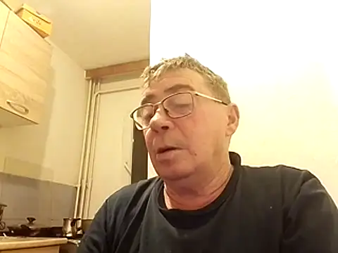 Snapshot of ColaredCuck55 chatting on 01/14/26, 03:34 ColaredCuck55 online show from 01/14/26, 03:34
