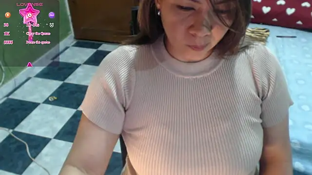 hiilarybrown online show from 03/15/26, 01:33