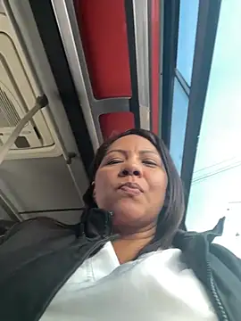 hiilarybrown online show from 07/10/26, 10:23