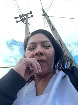hiilarybrown online show from 07/13/26, 10:12