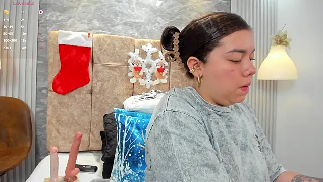 leilapons online show from 12/04/25, 04:59