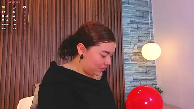 leilapons online show from 02/15/26, 07:54