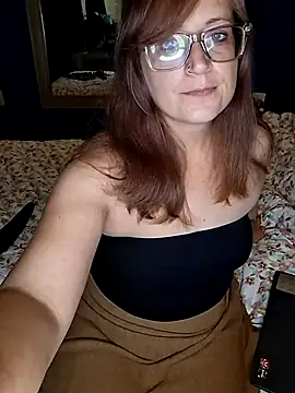 Snapshot of goddessdelphia chatting on 04/28/26, 03:17 goddessdelphia online show from 04/28/26, 03:17