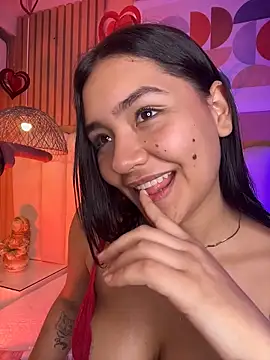 noa moon online show from 02/15/26, 07:51