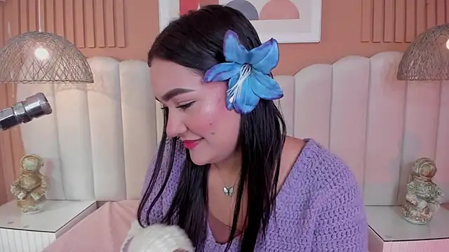 noa moon online show from 04/01/26, 02:45