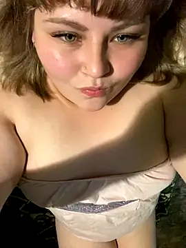 BeckiXrose online show from 09/09/25, 09:14