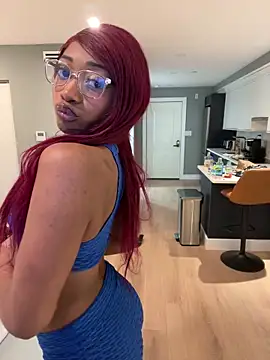 Mercedeszzz online show from 06/17/26, 08:39